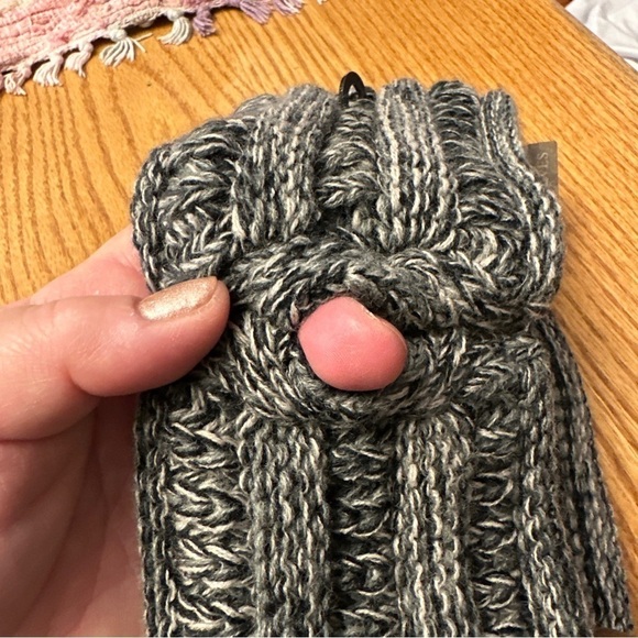 C. C ponytail headband ear warmer NWT gray - Picture 4 of 4